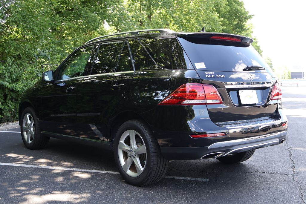 Thumbnail: 2016 Mercedes-Benz GLE - 5