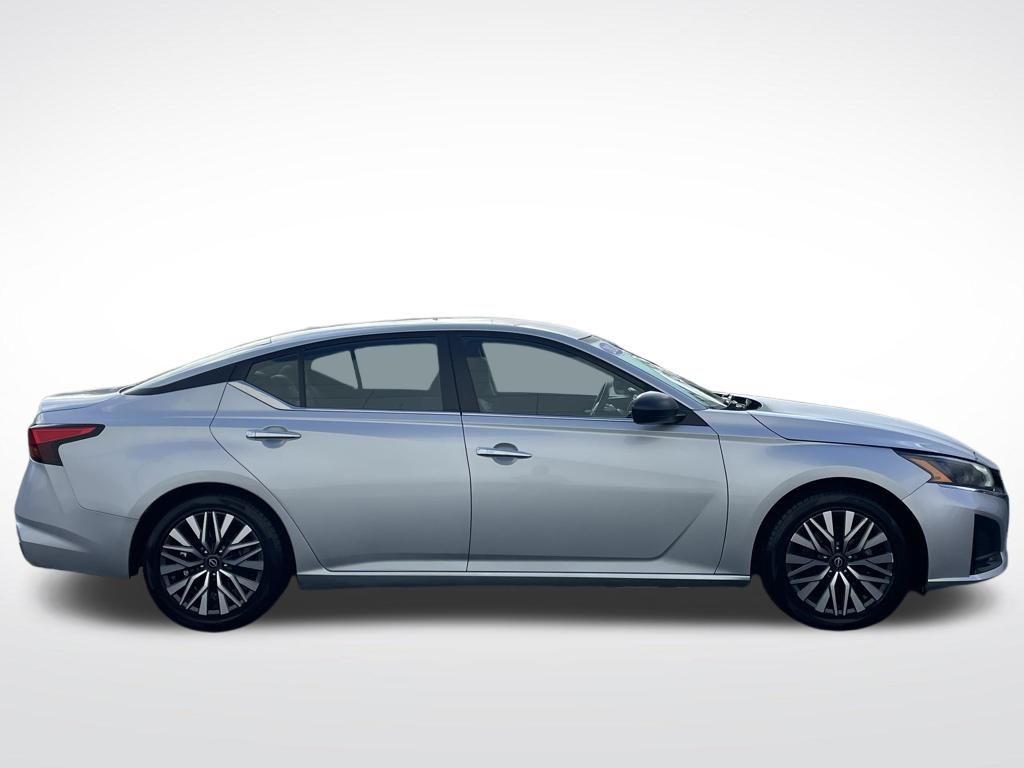 Thumbnail: 2024 Nissan Altima - 7