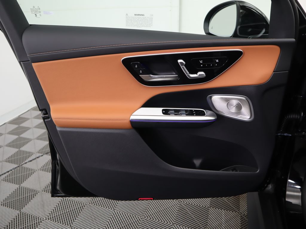 Thumbnail: 2025 Mercedes-Benz GLC - 25