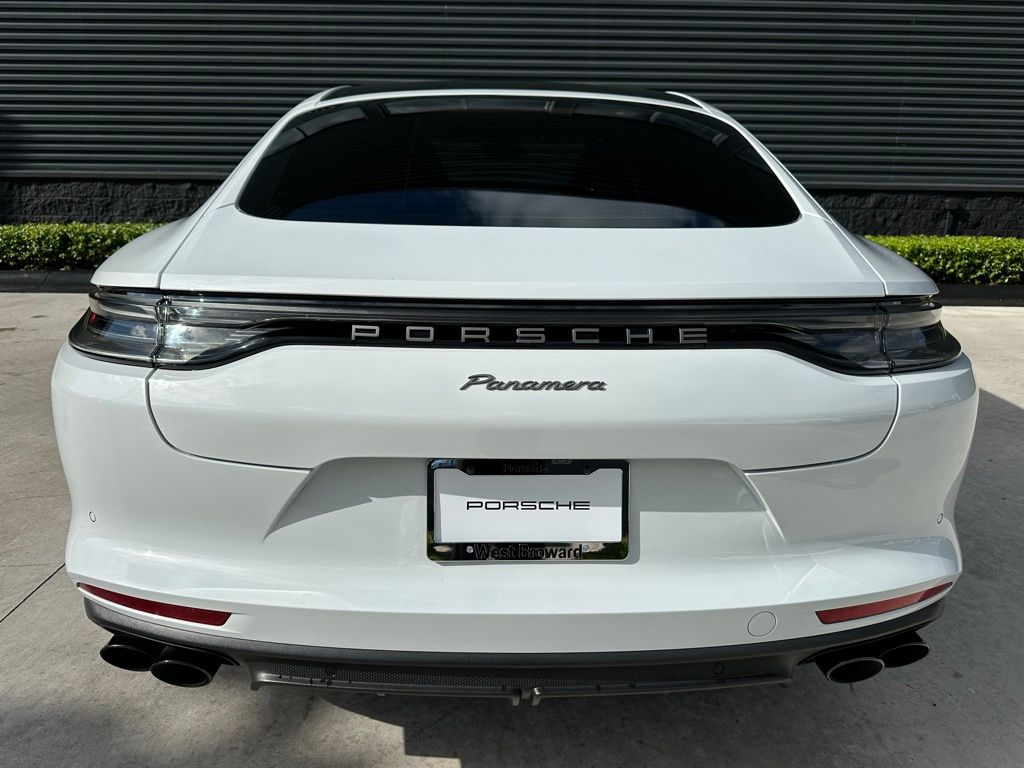 Thumbnail: 2023 Porsche Panamera - 12