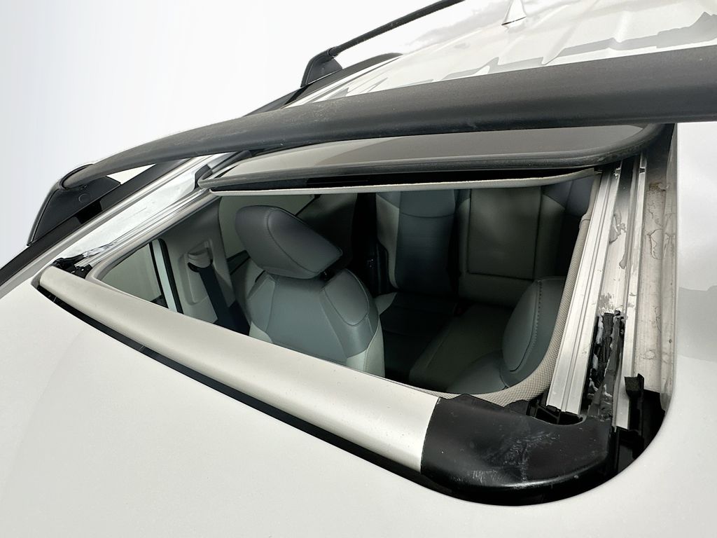 Thumbnail: 2025 Toyota RAV4 - 22