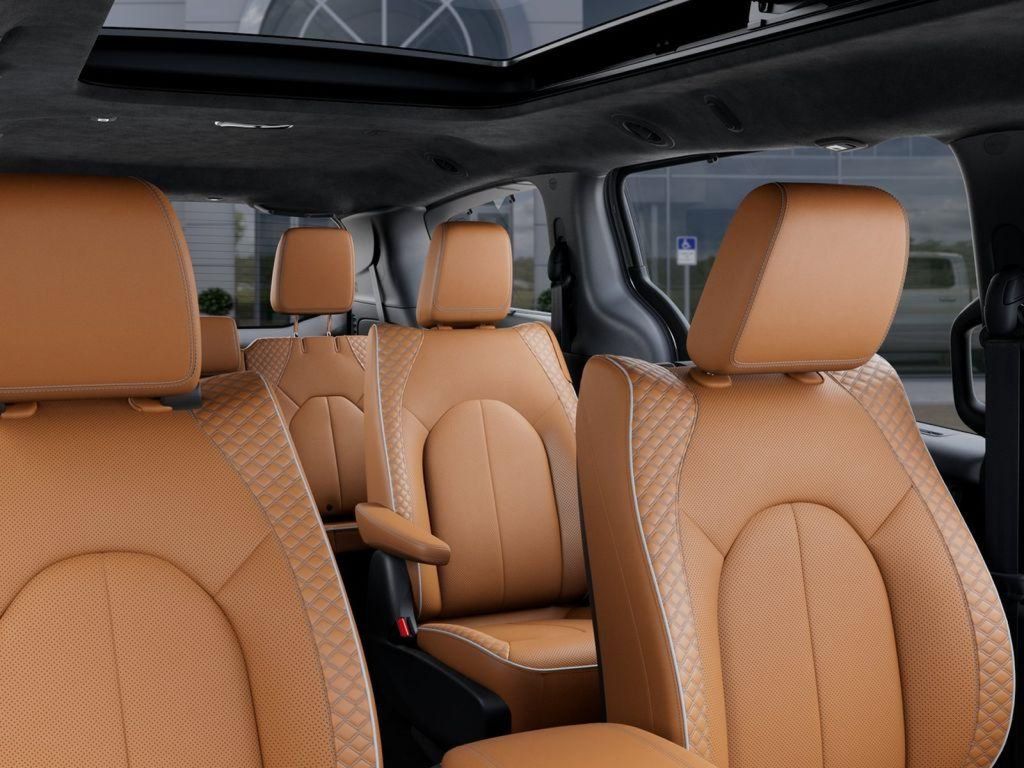 2026 Chrysler Pacifica Pinnacle White at South Hills CDJR