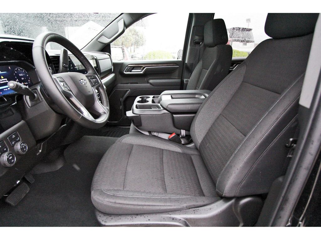 2026 Chevrolet Silverado 1500 RST - 5