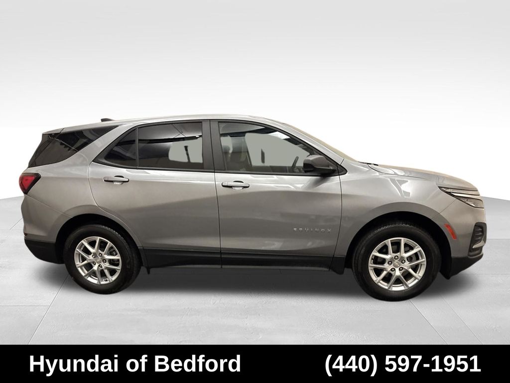 2023 Chevrolet Equinox LS - Image 4