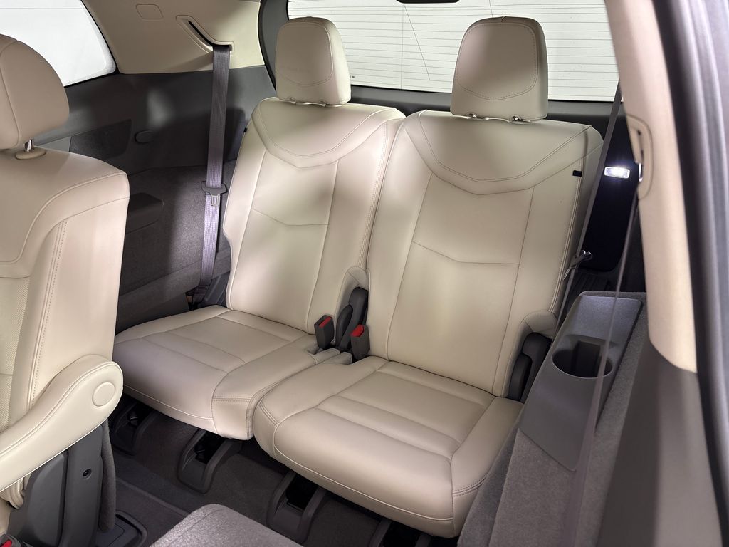 2024 Argent Silver Metallic Cadillac XT6 Premium Luxury FWD SUV