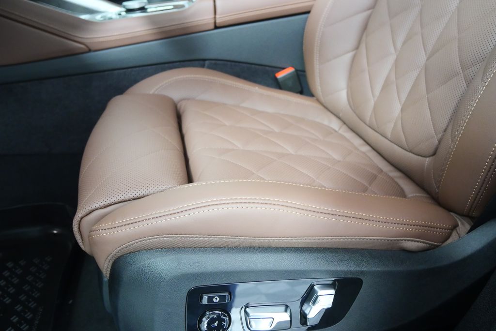 Thumbnail: 2026 BMW X6 - 10