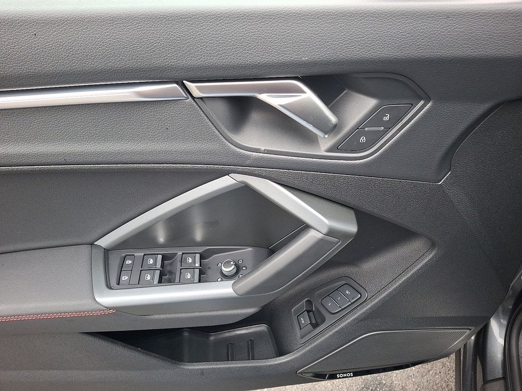 Thumbnail: 2025 Audi Q3 - 12