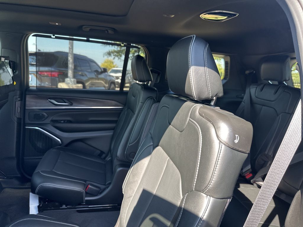 New Car 2025 Jeep Grand Cherokee L  Overland For Sale Under $70,000 In Austin, Texas