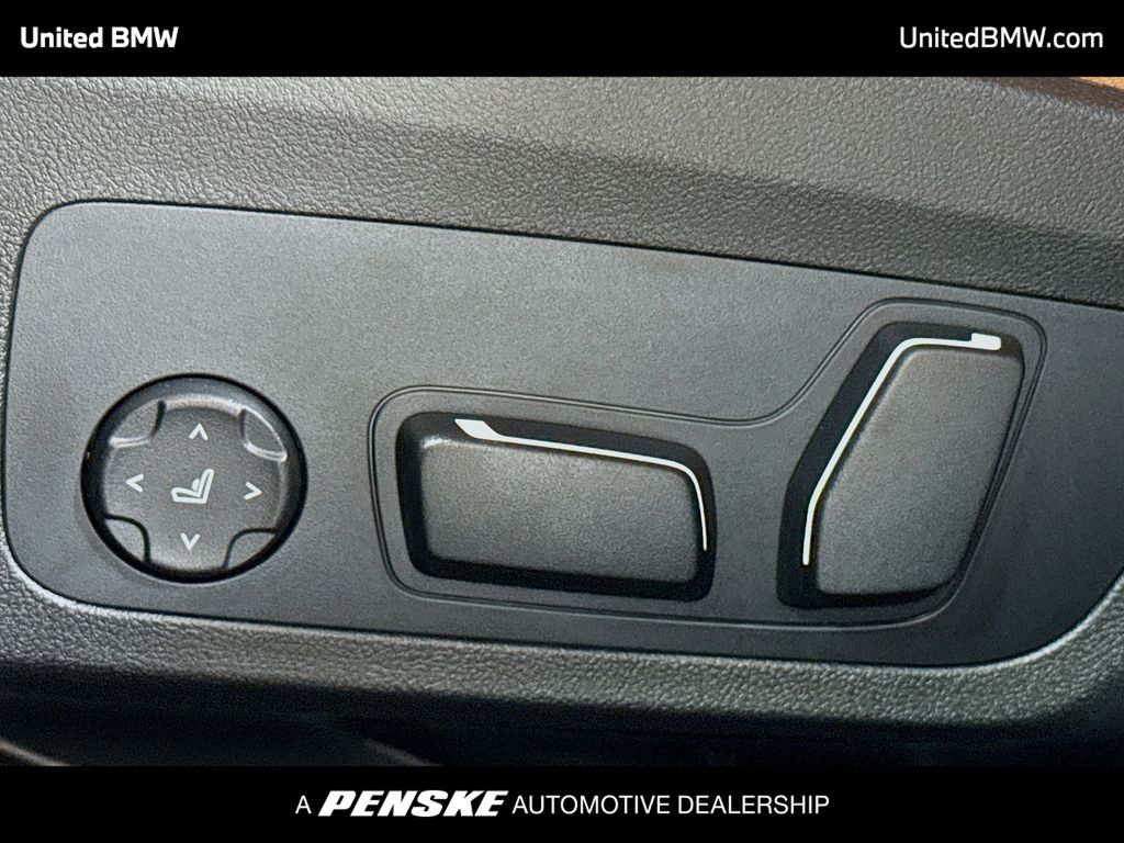 Thumbnail: 2026 BMW 3 Series - 4