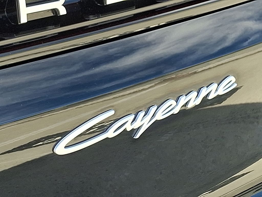 Thumbnail: 2026 Porsche Cayenne - 27