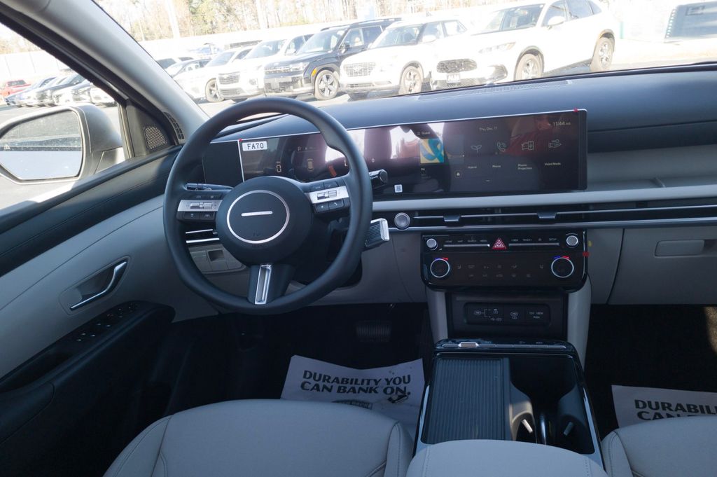 New 2026 White Hyundai SEL Plus image 19
