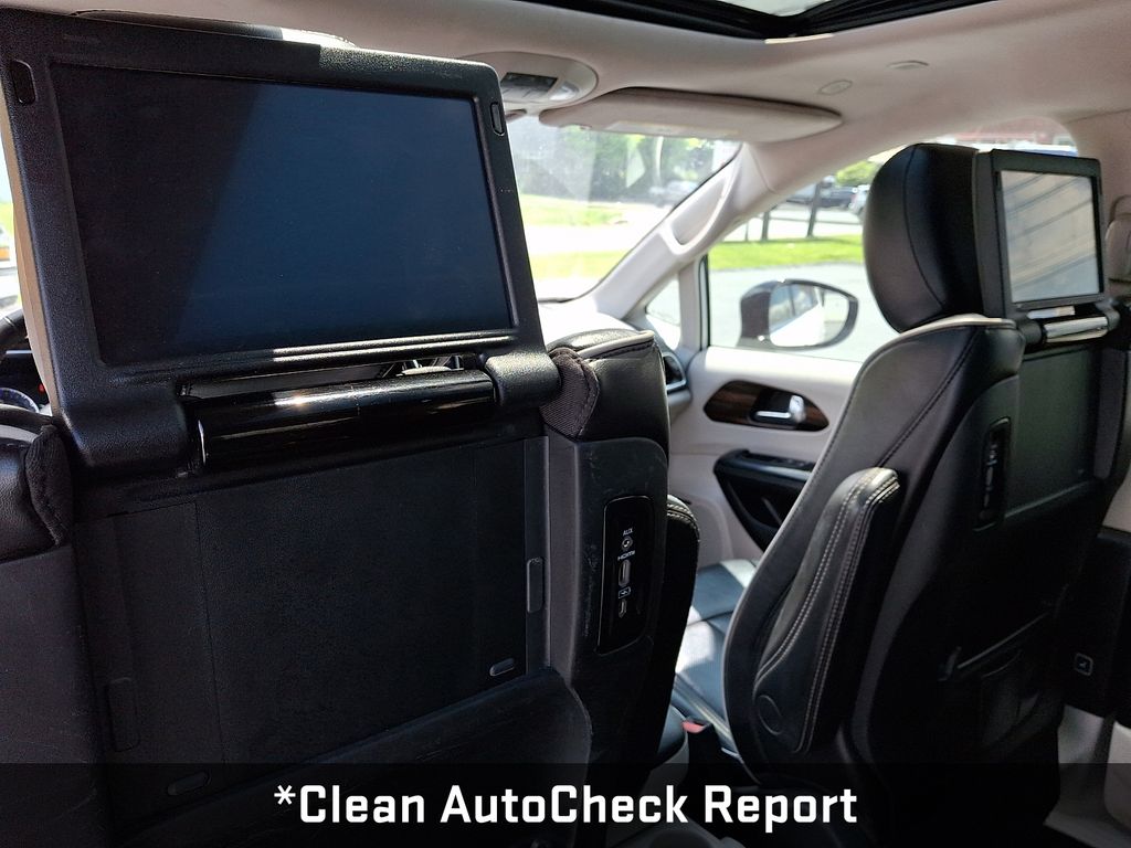 2023 Chrysler Pacifica Limited White at Bob Ruth Ford