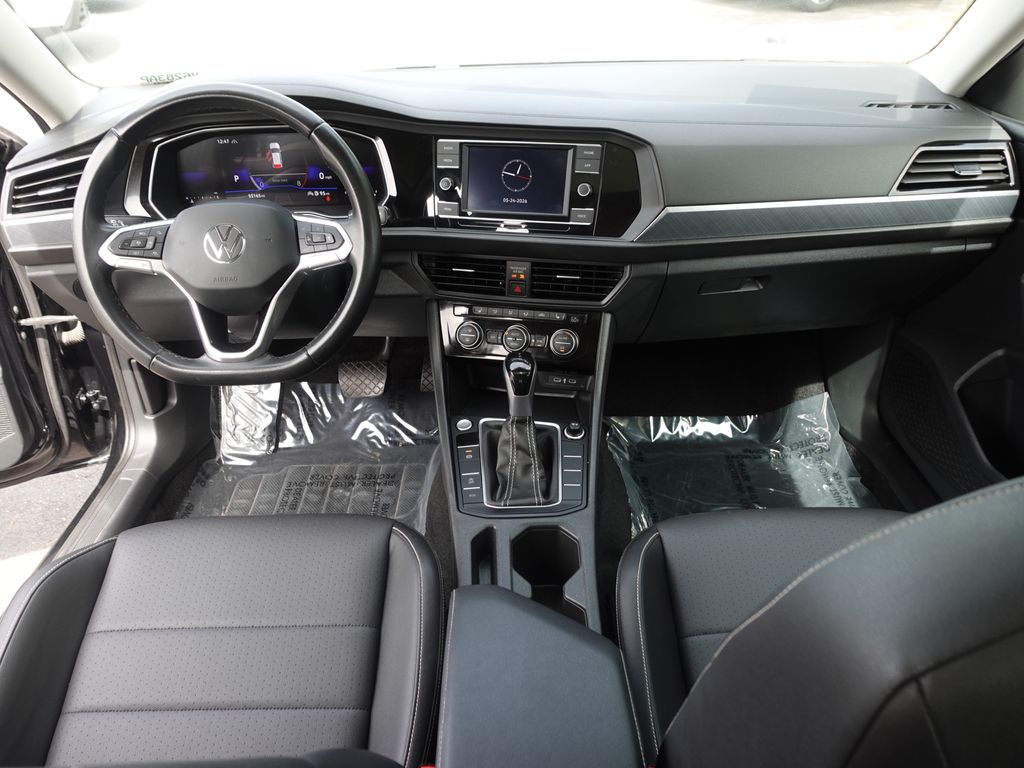 Used 2024  Volkswagen 1.5T SE image 25