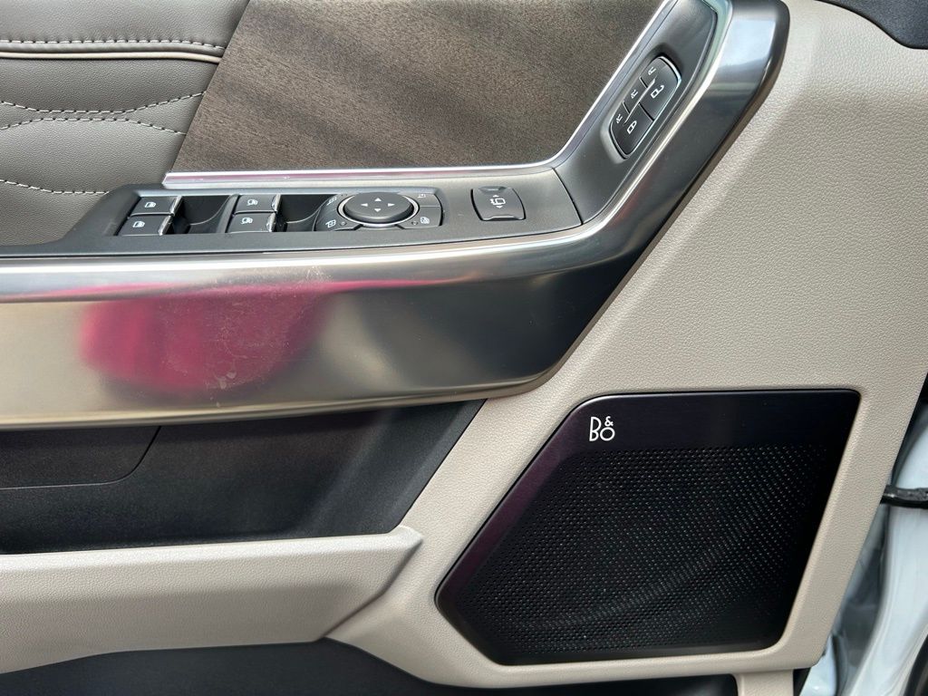 2025 Ford F-450 Super Duty Platinum