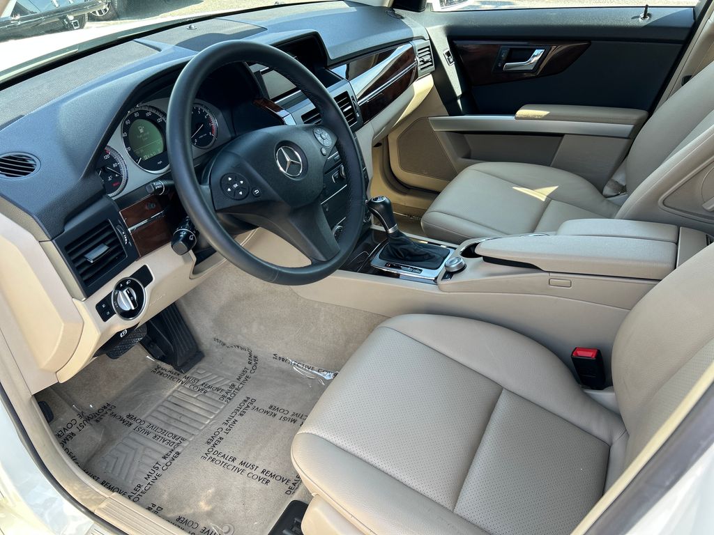 Used 2011 Mercedes-Benz GLK-Class GLK350 with VIN WDCGG8HB4BF546776 for sale in Falls Church, VA