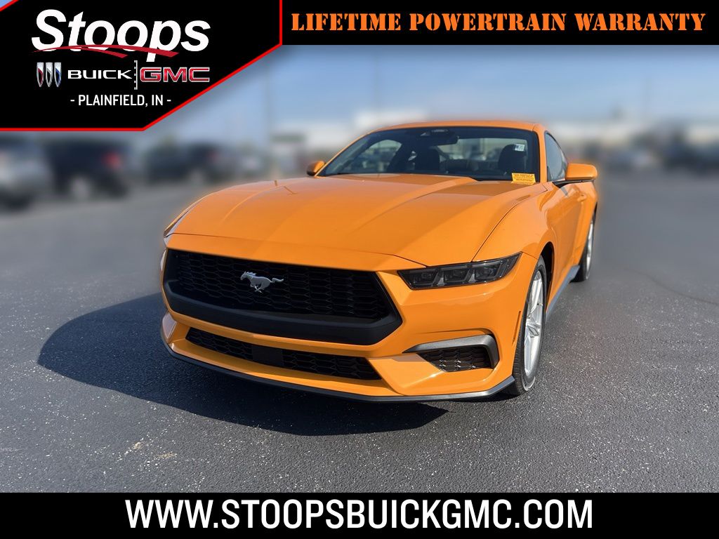 2026 Ford Mustang Naranja Coupé Tracción trasera Automática