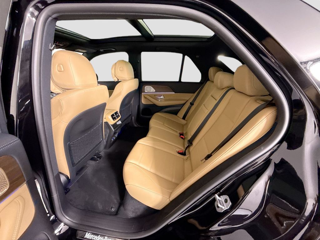 Thumbnail: 2026 Mercedes-Benz GLE - 23