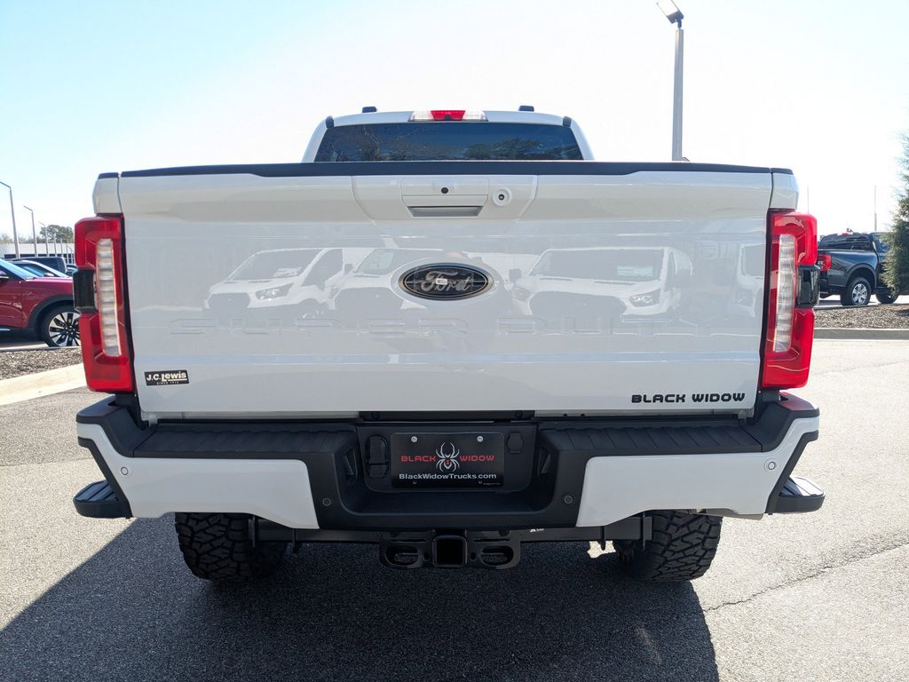2026 Ford F-250 Super Duty Black Widow