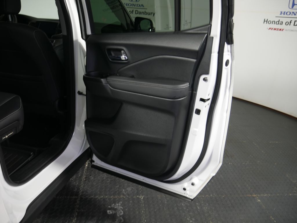 Thumbnail: 2023 Honda Ridgeline - 6