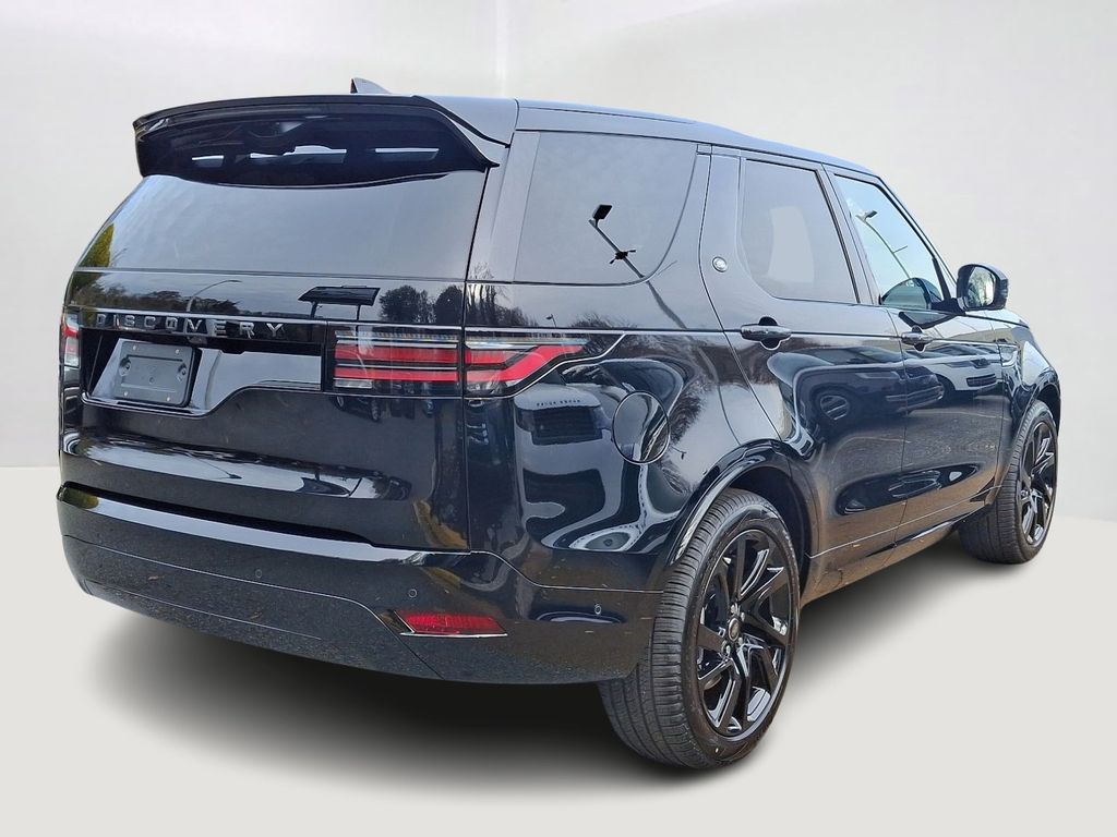 2025 Land Rover Discovery Dynamic SE 3