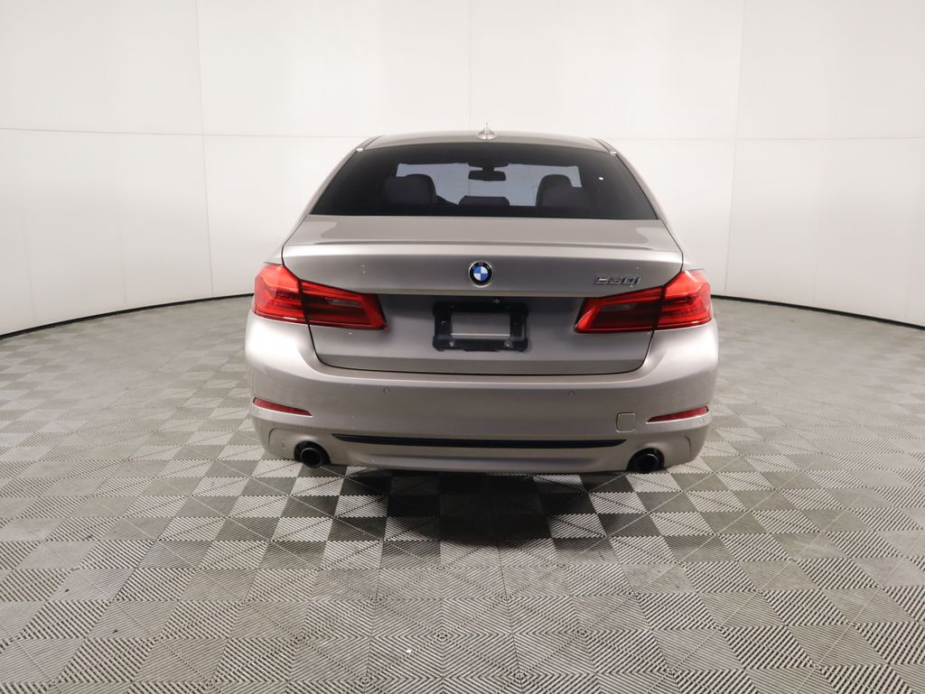 Thumbnail: 2017 BMW 5 Series - 6