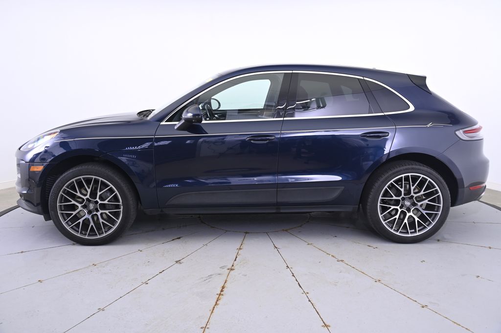 Thumbnail: 2021 Porsche Macan - 2