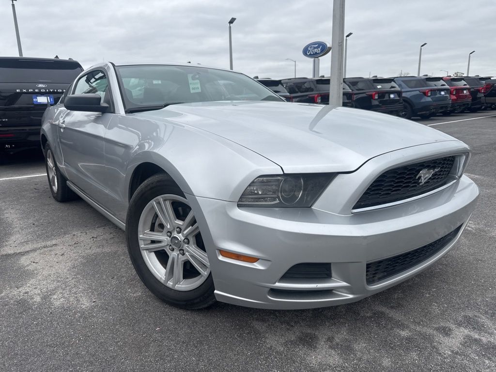 2014 Ford Mustang V6