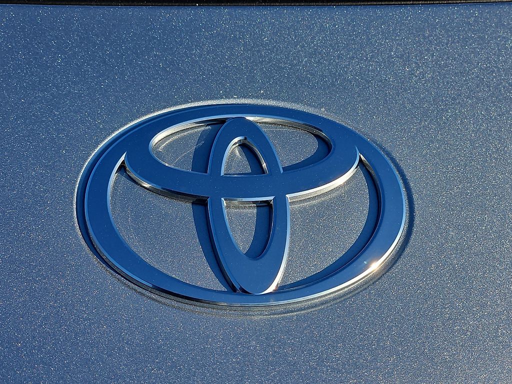 Thumbnail: 2026 Toyota Camry - 19