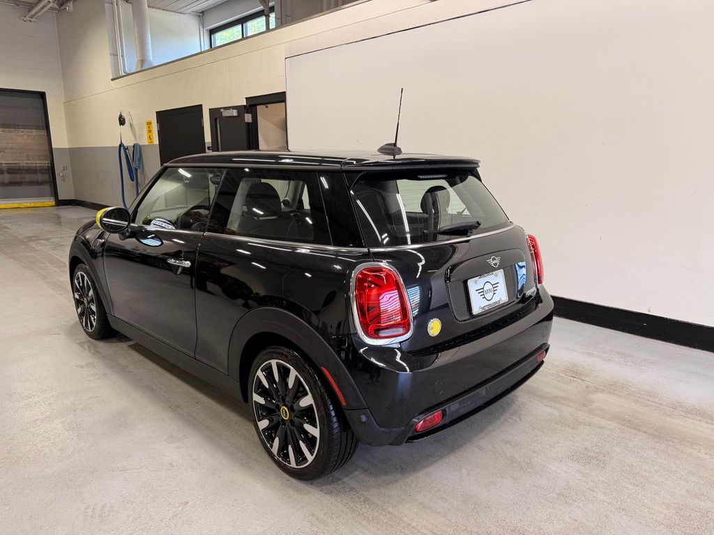 Thumbnail: 2024 MINI Cooper - 3
