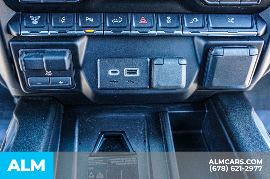 Used 2023 Black Chevrolet High Country image 44