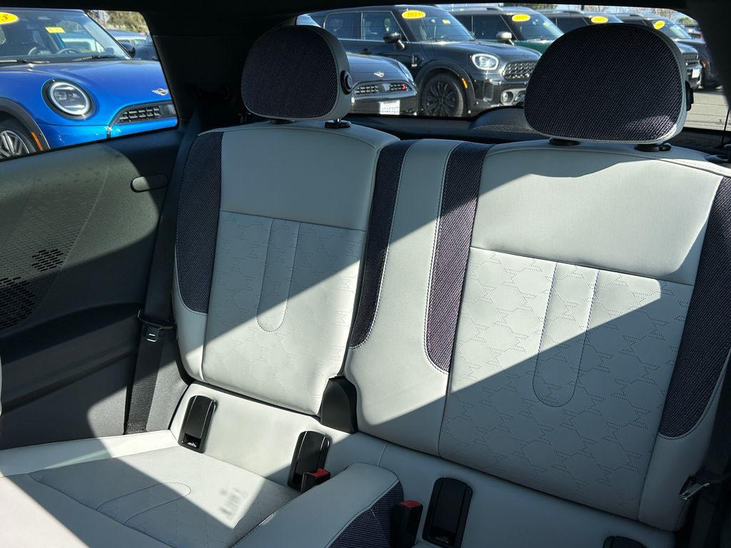 Thumbnail: 2026 MINI Cooper - 17