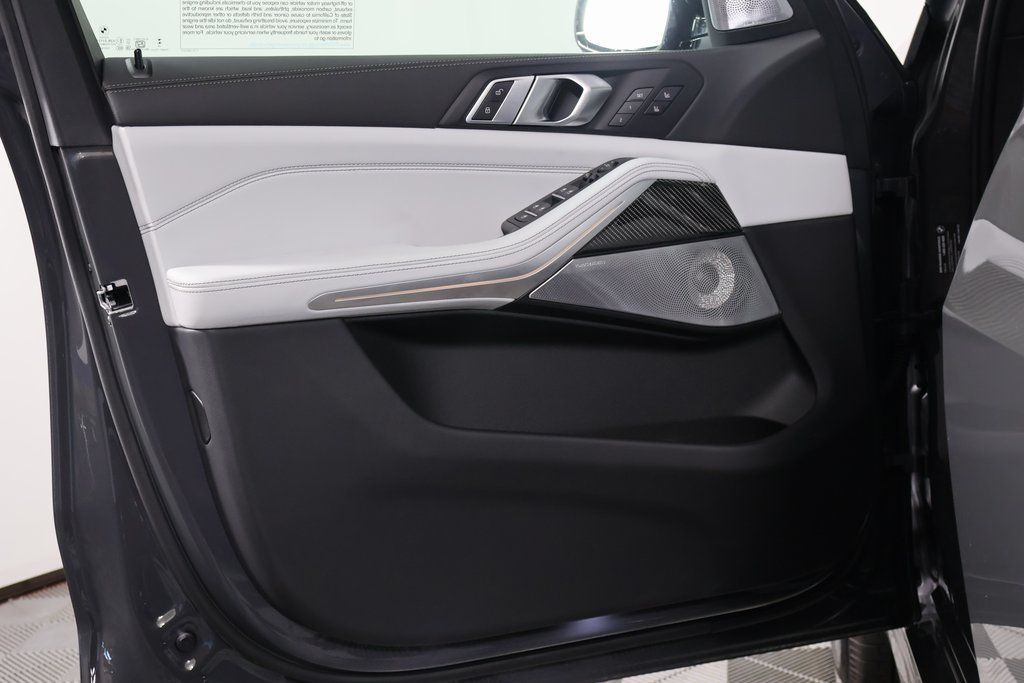 Thumbnail: 2026 BMW X5 - 7