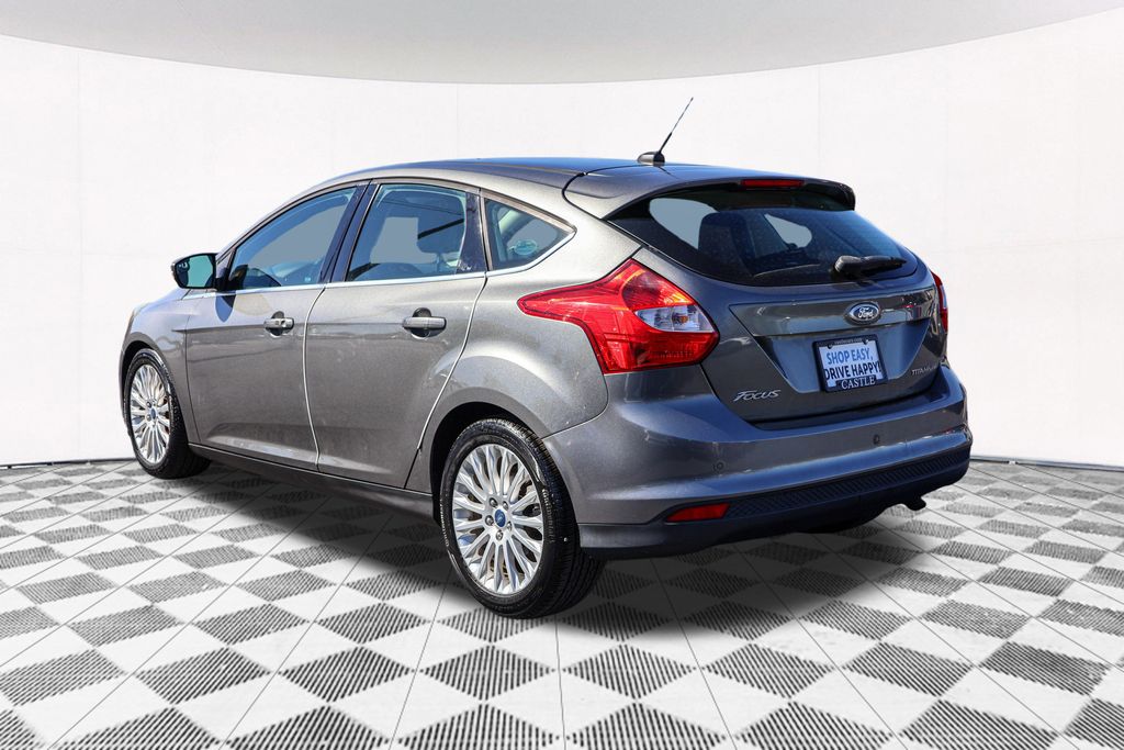 2012 Ford Focus Titanium 11