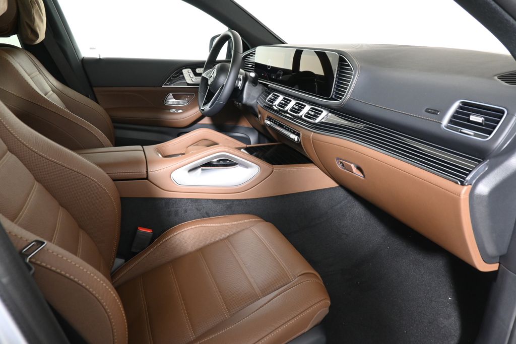 Thumbnail: 2026 Mercedes-Benz GLE - 21