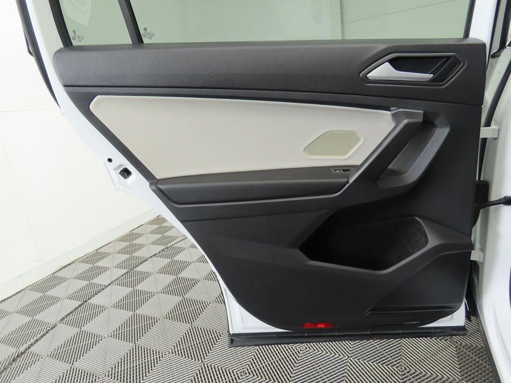 2021 Volkswagen Tiguan 2.0T 26