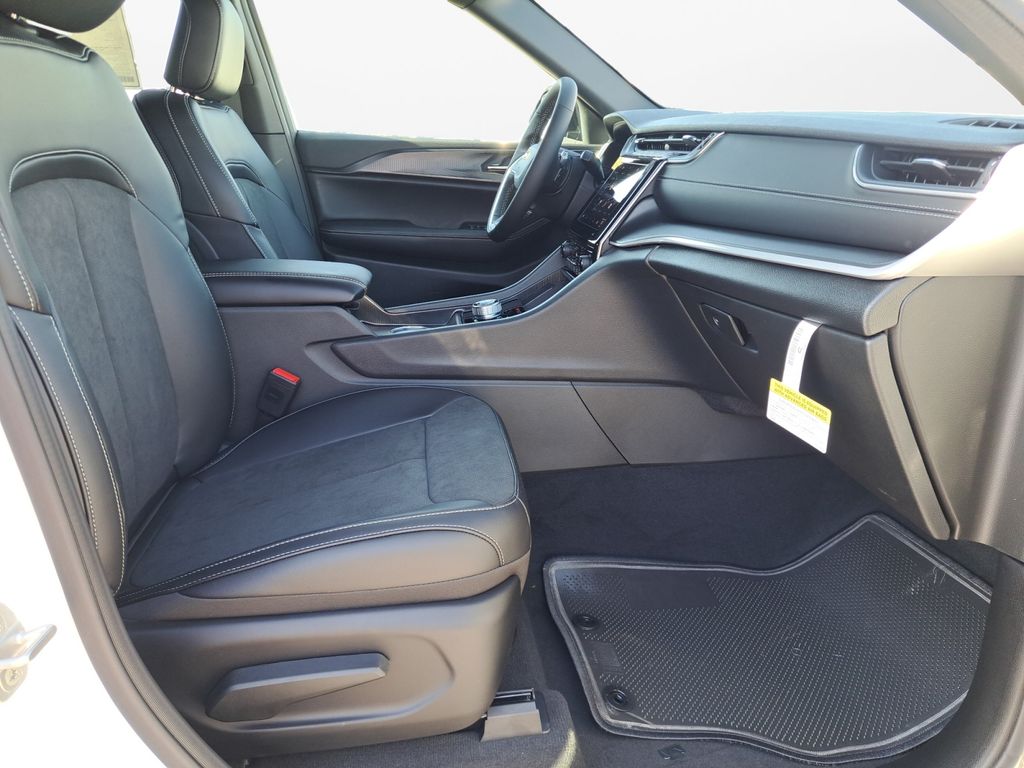 New Car 2025 Jeep Grand Cherokee L  Altitude X For Sale Under $40,000 In Austin, Texas