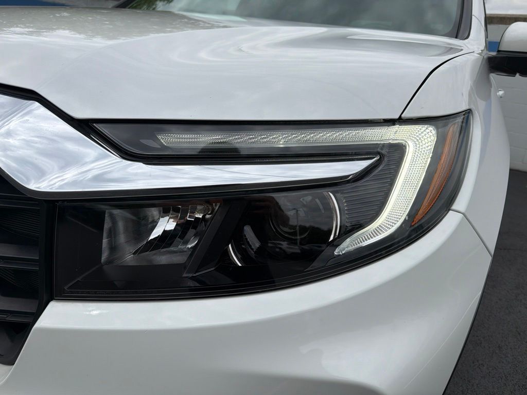 Thumbnail: 2023 Honda Passport - 9