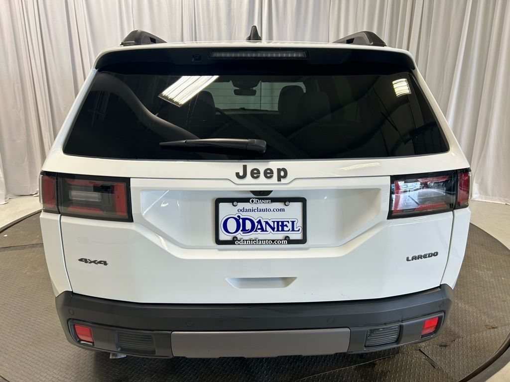 new 2026 Jeep Cherokee car, priced at $36,999