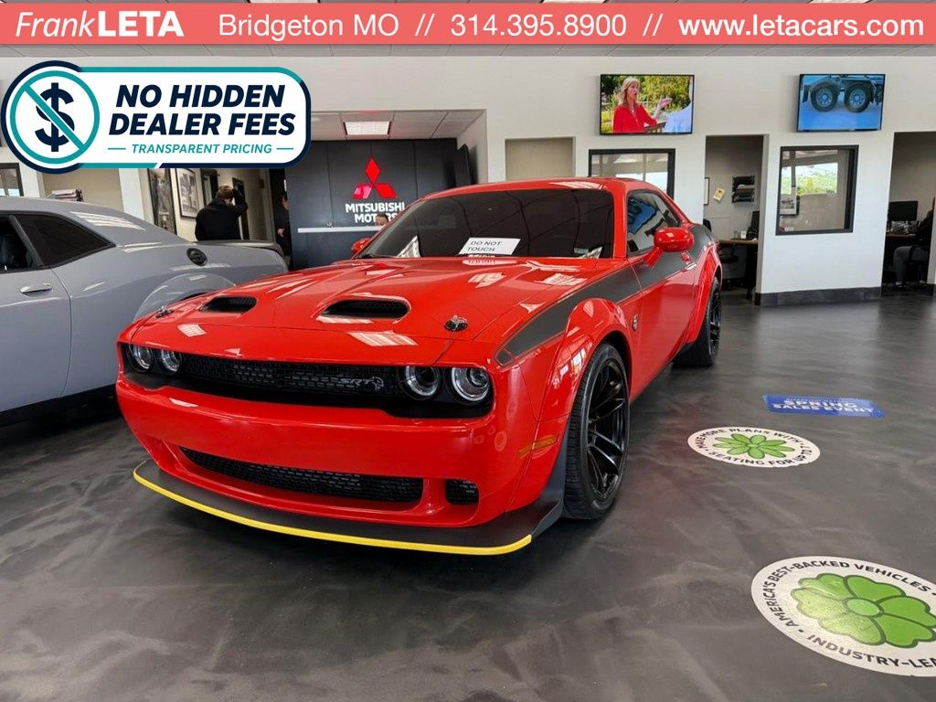 Go Mango! 2022 Dodge Challenger Coupe Rear-Wheel Drive 8-Speed Automatic