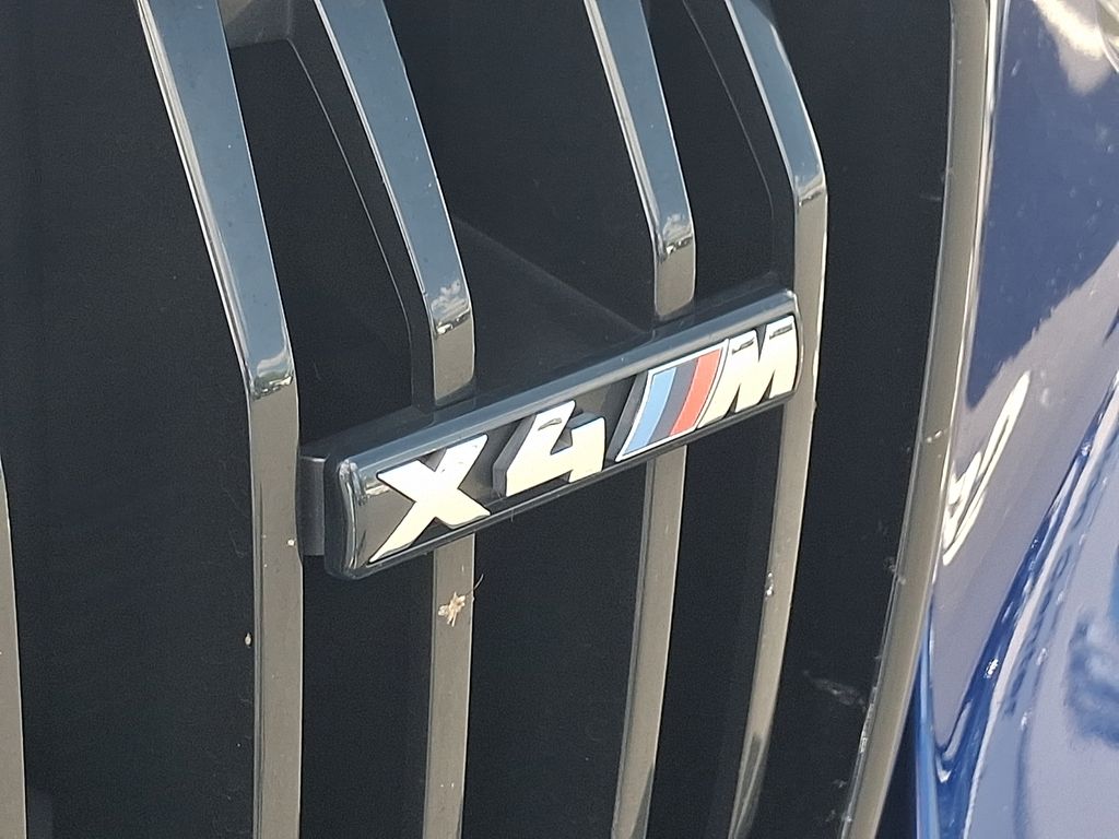 Thumbnail: 2023 BMW X4 - 4