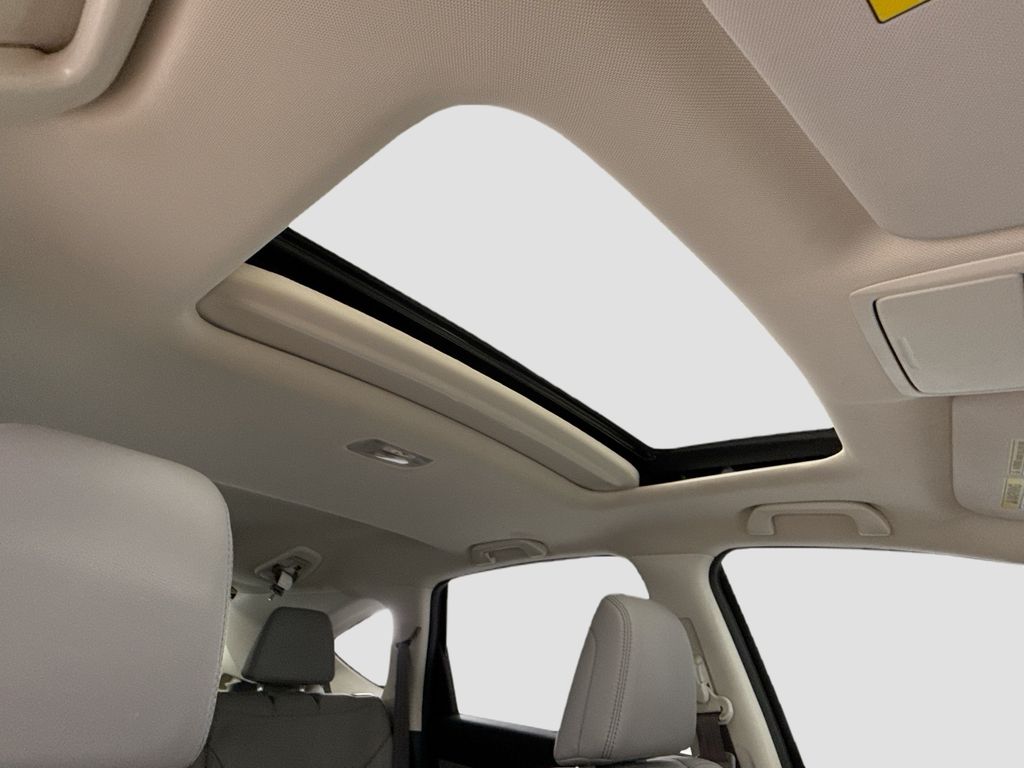 Thumbnail: 2015 Honda CR-V - 17
