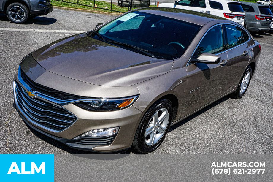 Used 2024 Gray Chevrolet LT image 15