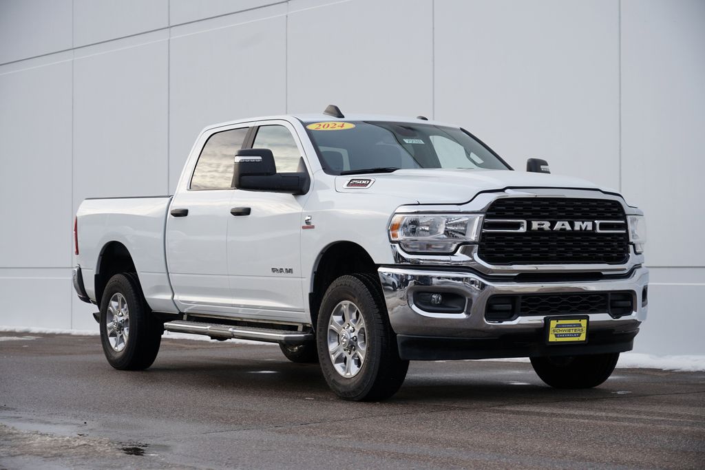 2024 RAM 2500 Big Horn Crew Cab 4WD