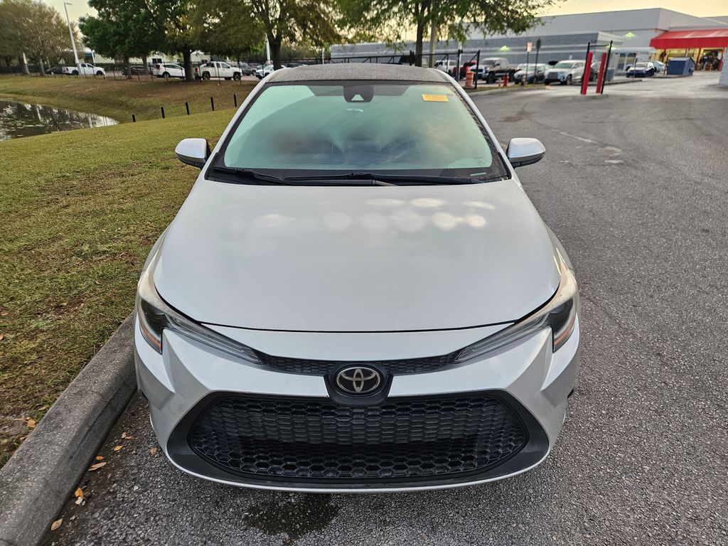 2020 Toyota Corolla LE 8