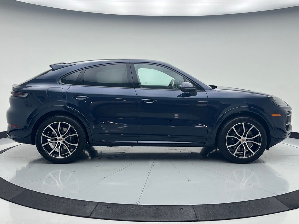 Thumbnail: 2025 Porsche  - 8