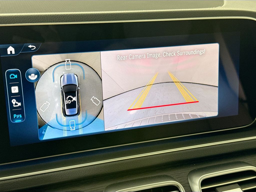 Thumbnail: 2026 Mercedes-Benz GLE - 17