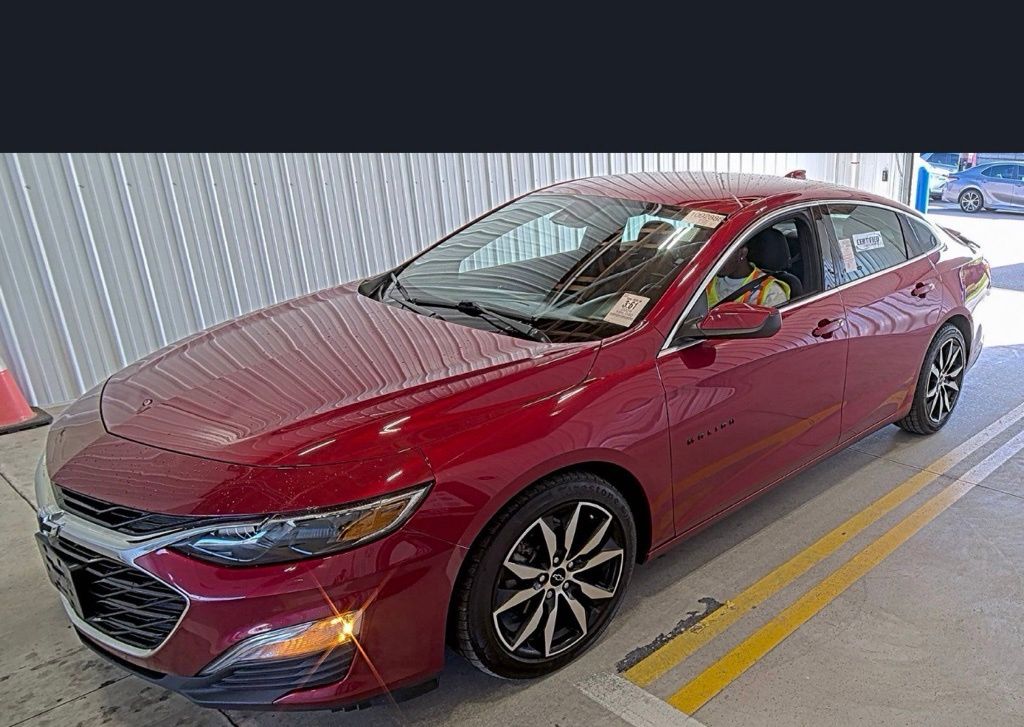 Radiant Red 2024 Chevrolet Malibu Sedan Front-Wheel Drive Continuously Variable Transmission