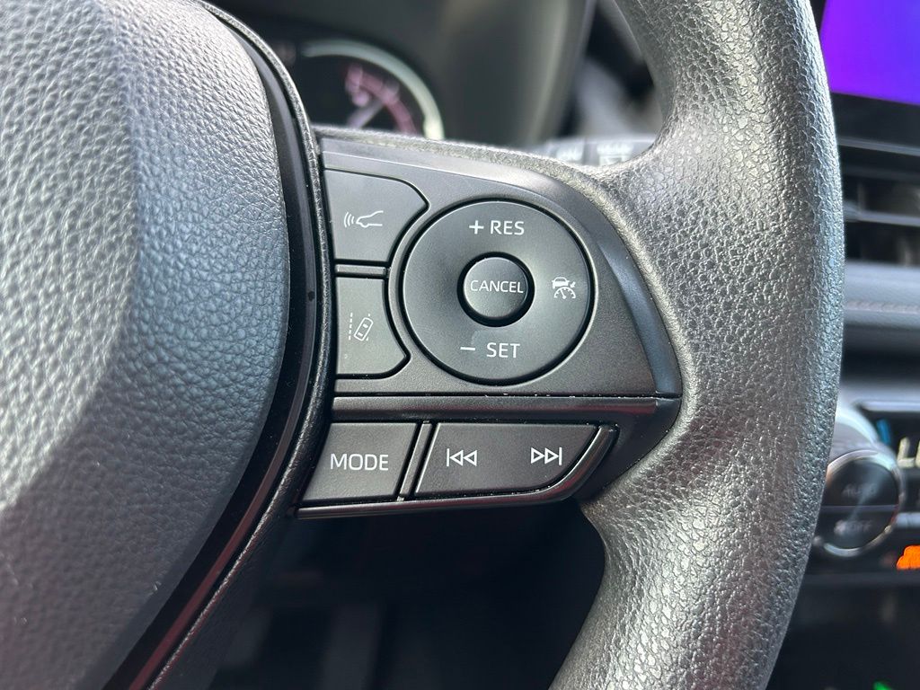Thumbnail: 2024 Toyota RAV4 - 20