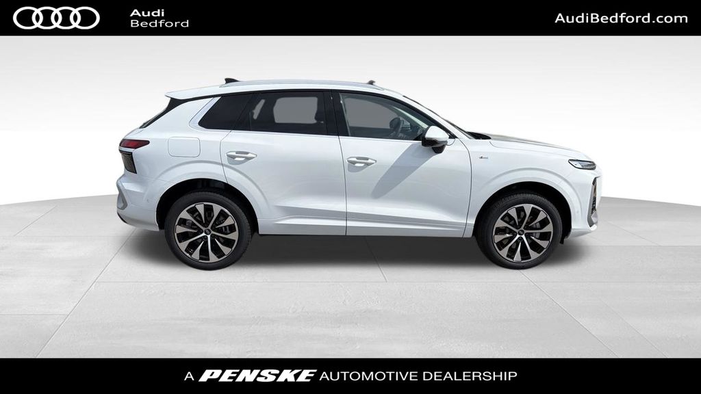 Thumbnail: 2026 Audi Q3 - 7