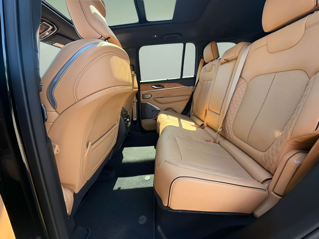 Used 2023 Jeep Grand Cherokee SUV